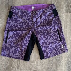 Club Ride Mountain Bike Shorts.